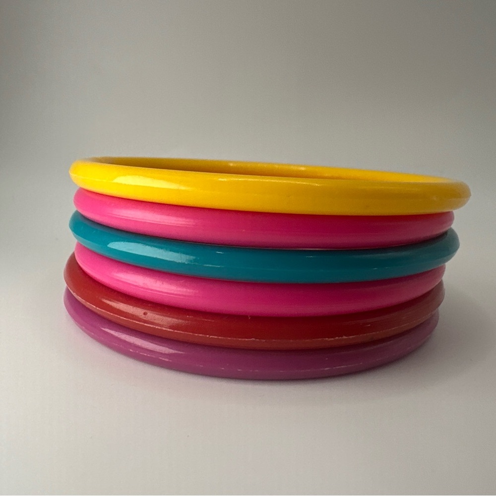 Vintage 80s 90s Colorful Plastic Stackable‎ Bangle Bracelets Set of 5